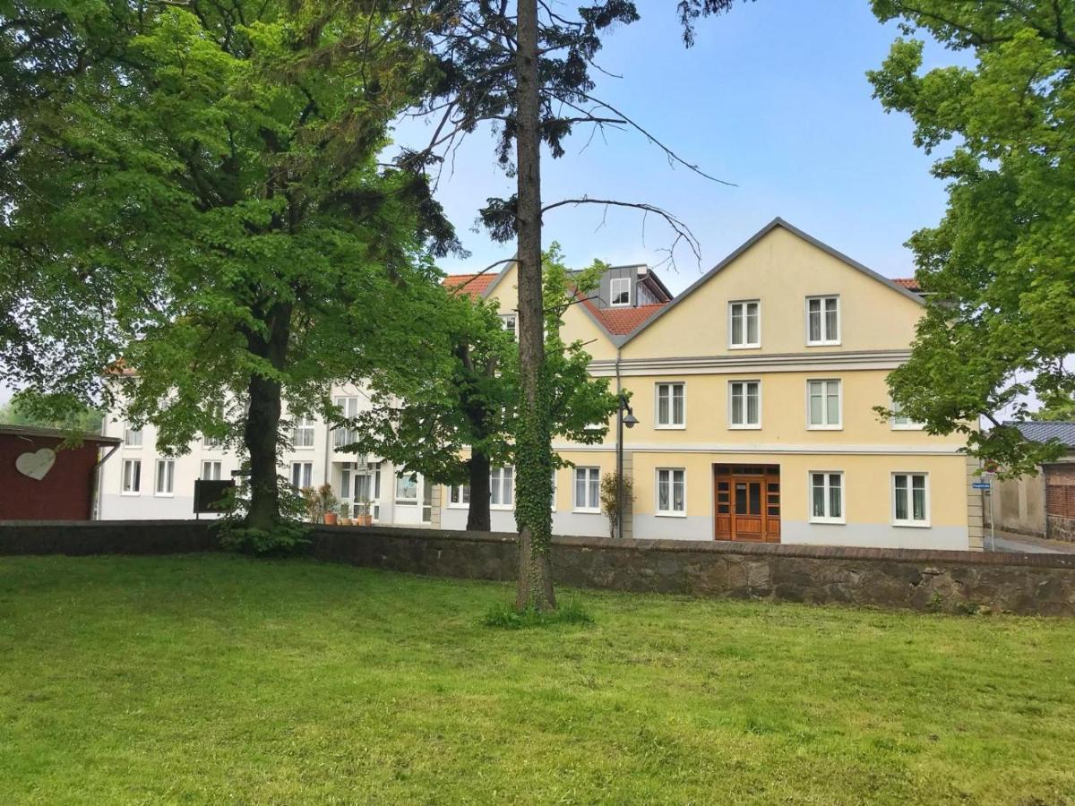 Hafenresidenz - Ferienwohnung 17 "Zugvogel" Wiek auf Rügen Exterior foto