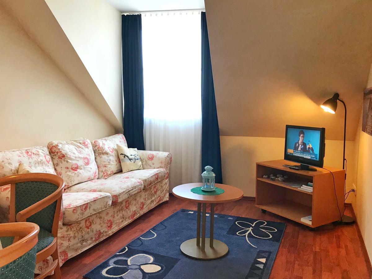 Hafenresidenz - Ferienwohnung 17 "Zugvogel" Wiek auf Rügen Exterior foto